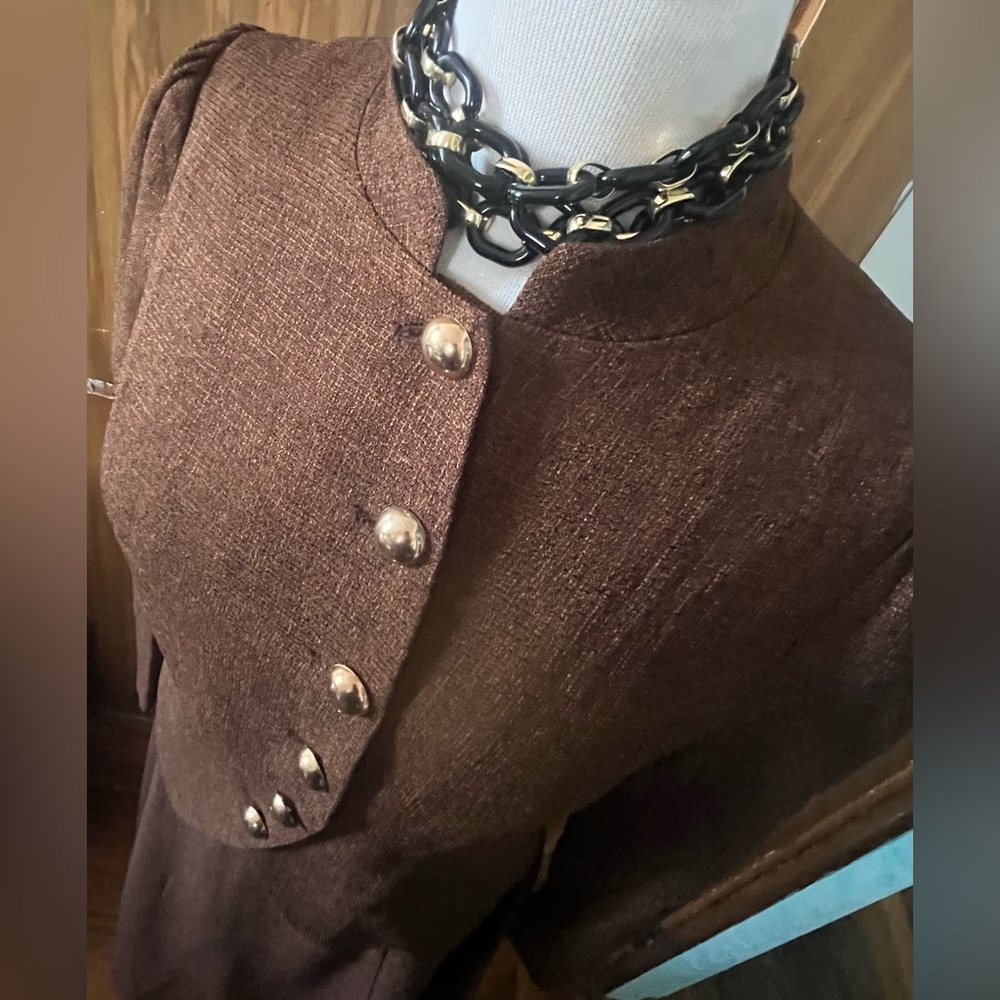 RIHOAS Brown Tweed Suit with Gold Buttons - Picture 6 of 16